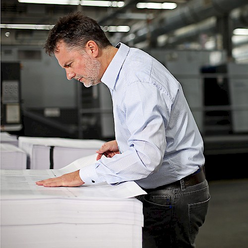 Portrait Ralf Trzeschewski – Printmanager & Produktioner bei München, Bayern